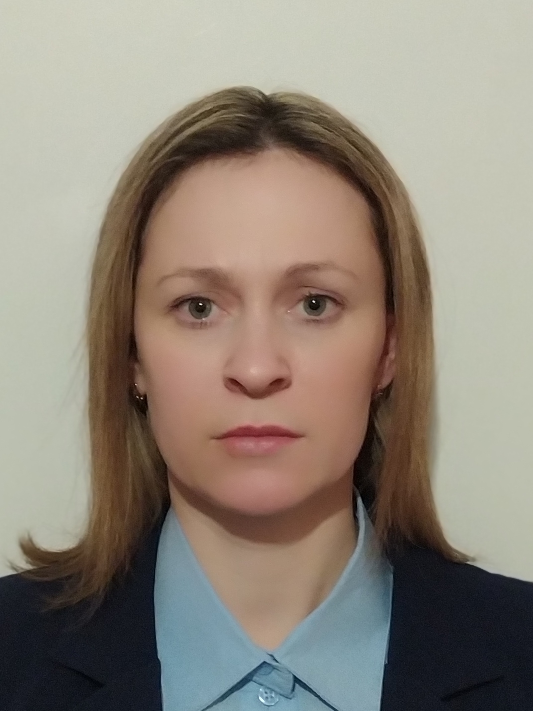 Сухарева Елена Владимировна.